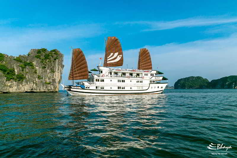 Bhaya Classic Cruises Ха Лонг Екстериор снимка
