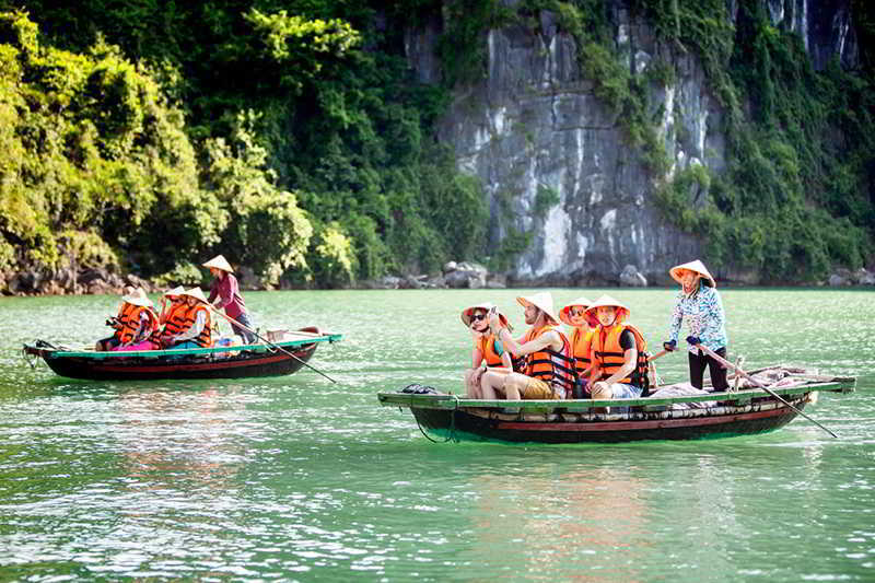 Bhaya Classic Cruises Ха Лонг Екстериор снимка