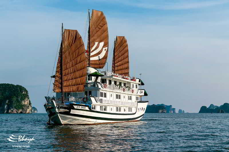 Bhaya Classic Cruises Ха Лонг Екстериор снимка