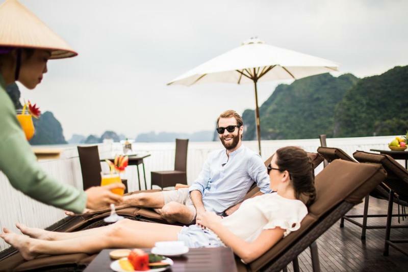 Bhaya Classic Cruises Ха Лонг Екстериор снимка